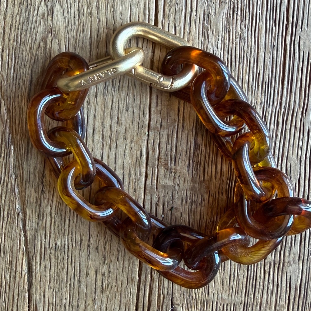 Clare V. Tortoise Resin Link Bracelet Gold Carabiner Statement Jewelry - Picture 3 of 4
